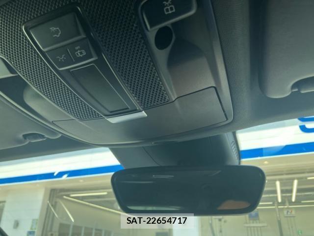 Mercedes Benz GLA-CLASS 2015-09 8245891-19
