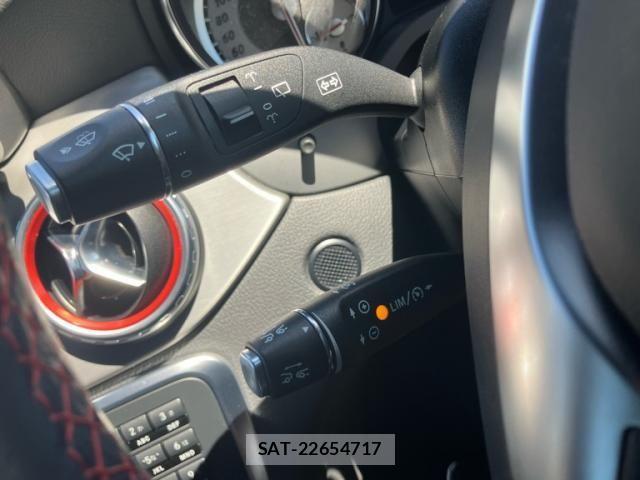 Mercedes Benz GLA-CLASS 2015-09 8245891-20