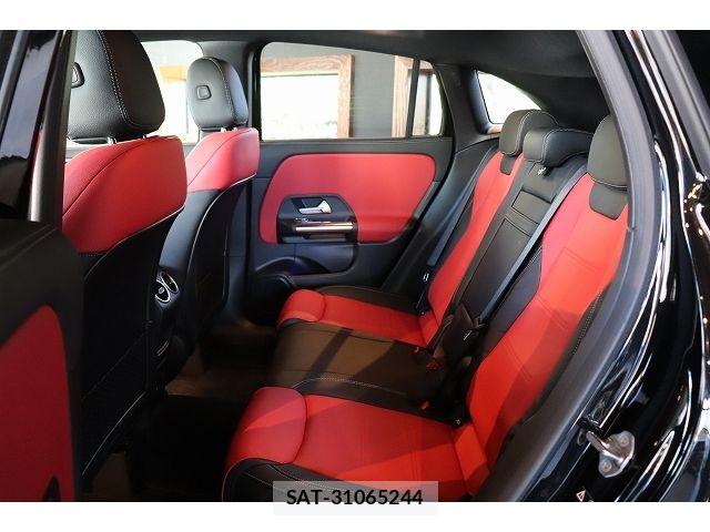 Mercedes Benz GLA-CLASS 2022-12 8315401-13
