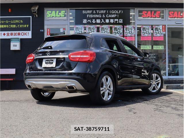 Mercedes Benz GLA-CLASS 2014-01 8315405-23