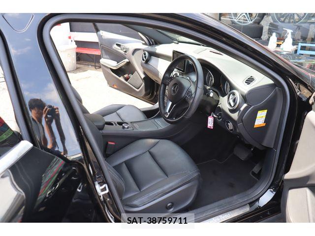Mercedes Benz GLA-CLASS 2014-01 8315405-2