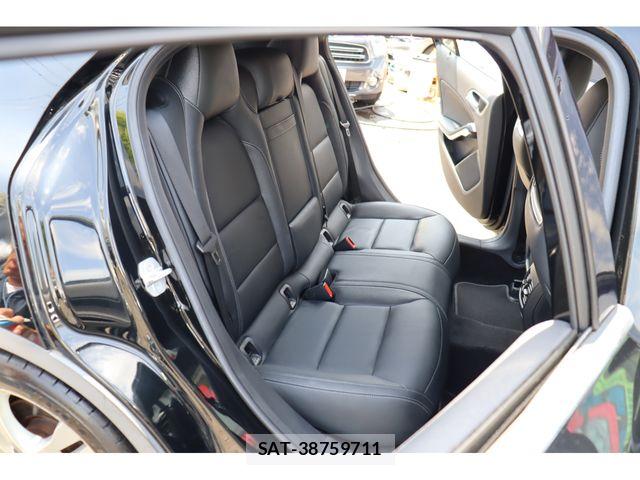 Mercedes Benz GLA-CLASS 2014-01 8315405-3