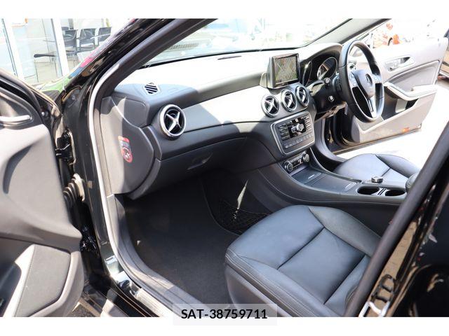 Mercedes Benz GLA-CLASS 2014-01 8315405-5
