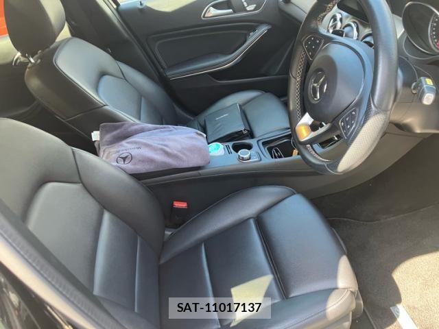 Mercedes Benz GLA-CLASS 2017-11 8366960-19