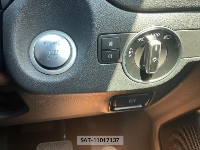Mercedes Benz GLA-CLASS 2017-11 8366960-21
