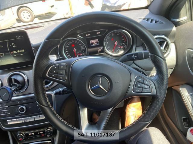 Mercedes Benz GLA-CLASS 2017-11 8366960-22
