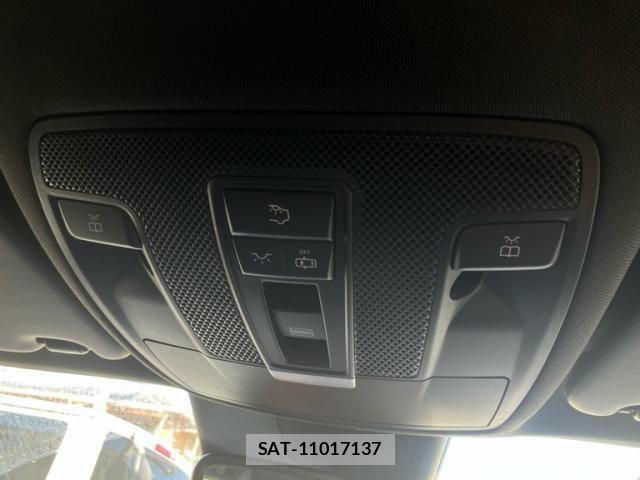 Mercedes Benz GLA-CLASS 2017-11 8366960-8
