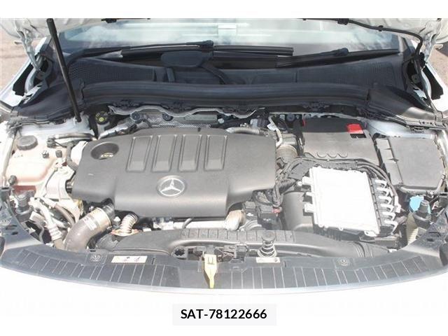 Mercedes Benz GLA-CLASS 2021-06 8413555-18