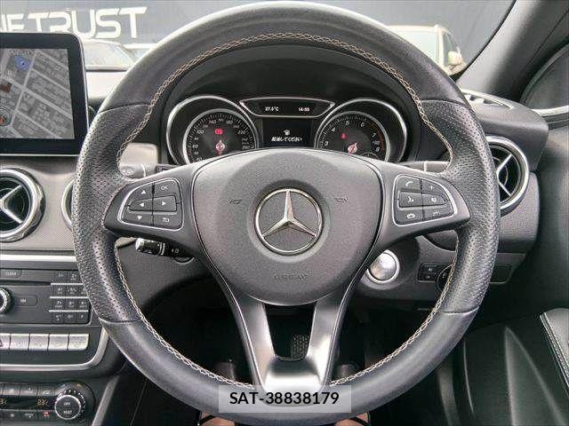 Mercedes Benz GLA-CLASS 2018-10 8413553-9