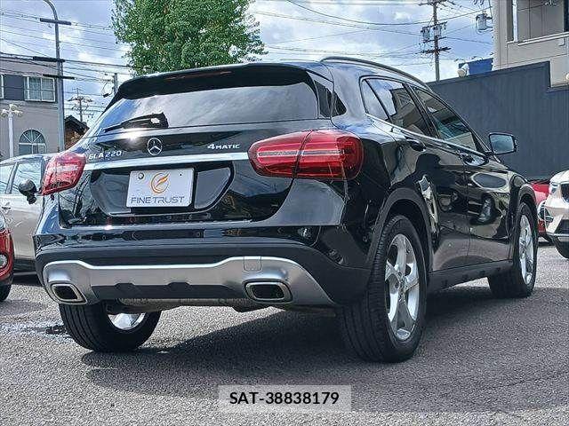 Mercedes Benz GLA-CLASS 2018-10 8413553-16