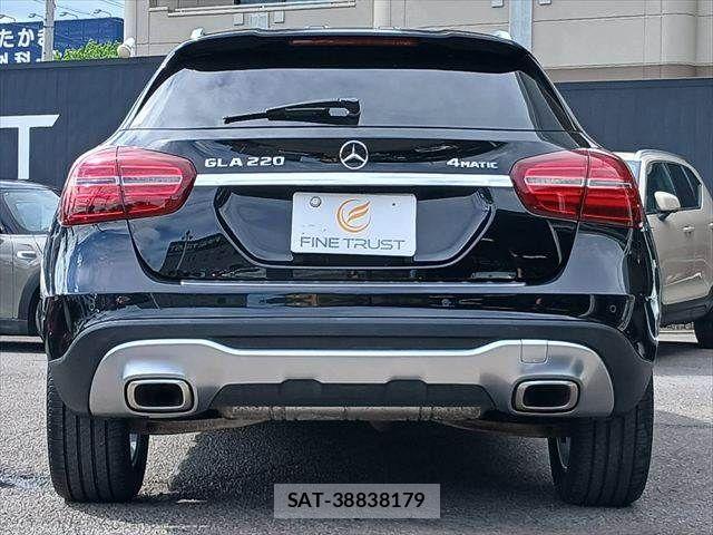 Mercedes Benz GLA-CLASS 2018-10 8413553-17