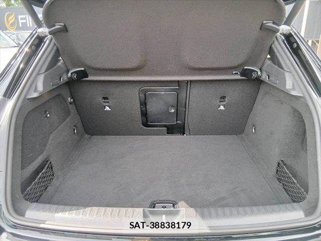 Mercedes Benz GLA-CLASS 2018-10 8413553-8