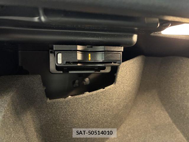 Mercedes Benz GLA-CLASS 2017-11 8525734-9