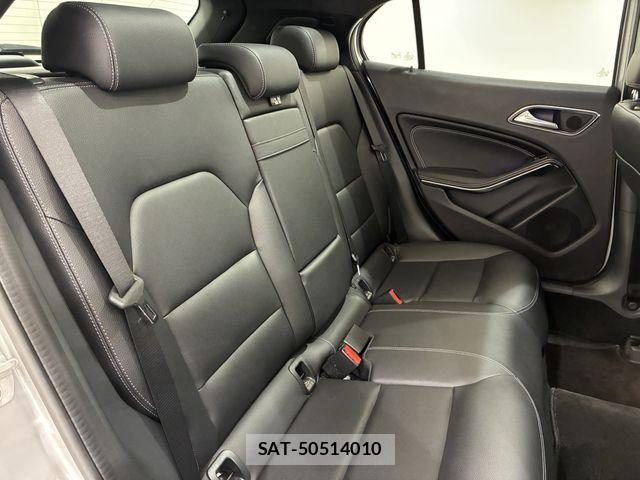 Mercedes Benz GLA-CLASS 2017-11 8525734-13