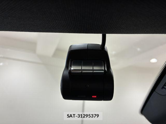 Mercedes Benz GLA-CLASS 2018-11 8525732-10