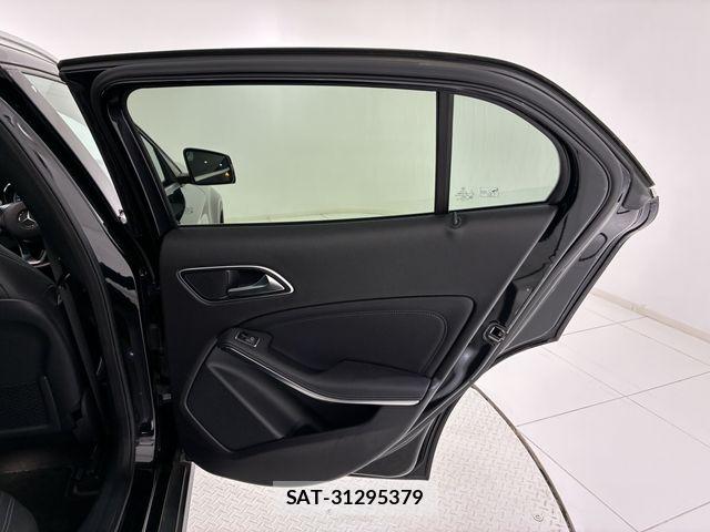 Mercedes Benz GLA-CLASS 2018-11 8525732-16