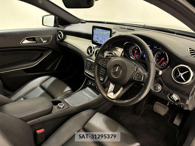 Mercedes Benz GLA-CLASS 2018-11 8525732-1
