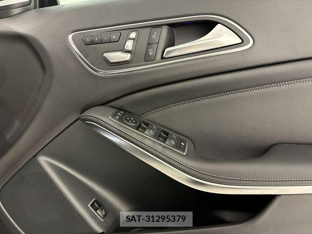 Mercedes Benz GLA-CLASS 2018-11 8525732-6