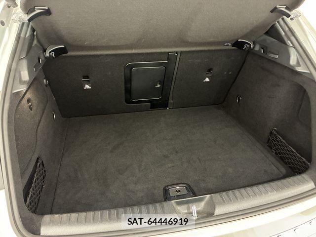 Mercedes Benz GLA-CLASS 2018-06 8525728-18