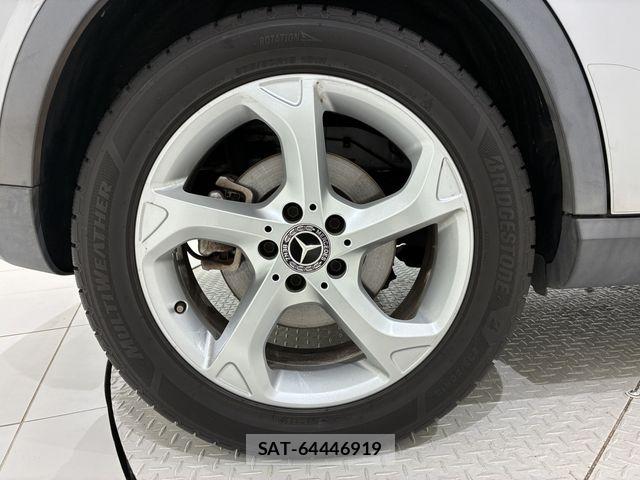 Mercedes Benz GLA-CLASS 2018-06 8525728-24