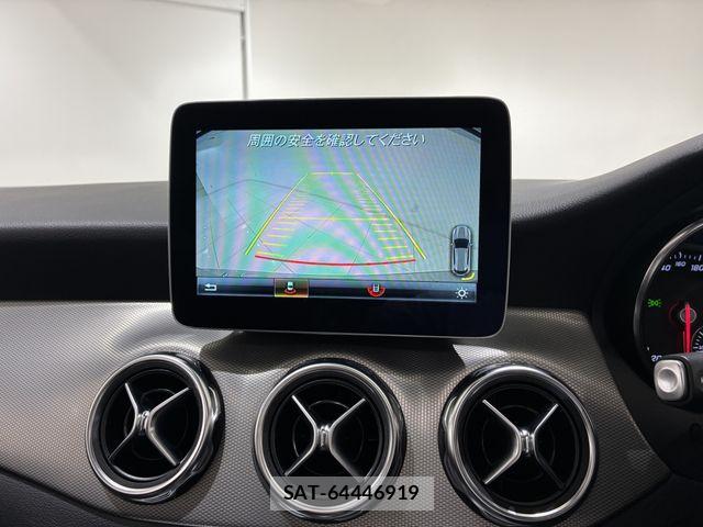 Mercedes Benz GLA-CLASS 2018-06 8525728-7
