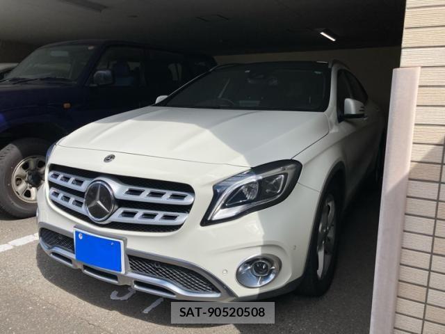 Mercedes Benz GLA-CLASS 2017-10 8525733-0