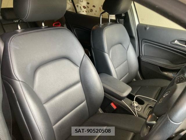 Mercedes Benz GLA-CLASS 2017-10 8525733-9