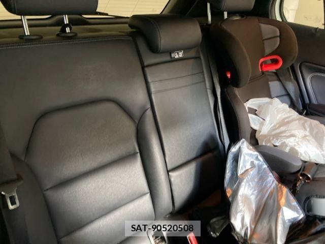 Mercedes Benz GLA-CLASS 2017-10 8525733-10