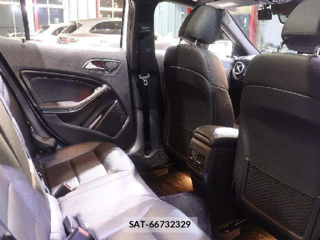 Mercedes Benz GLA-CLASS 2018-02 8562644-11