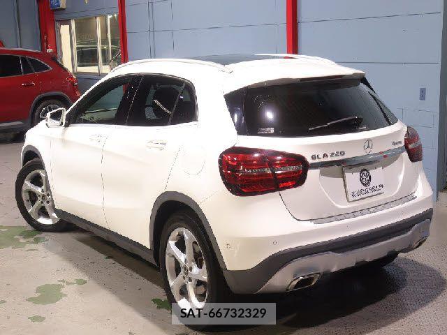 Mercedes Benz GLA-CLASS 2018-02 8562644-12