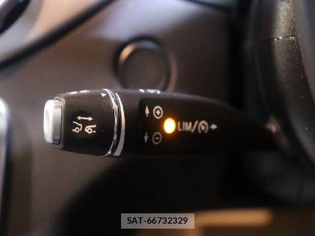 Mercedes Benz GLA-CLASS 2018-02 8562644-15