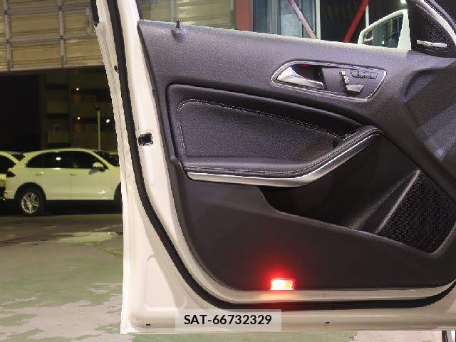 Mercedes Benz GLA-CLASS 2018-02 8562644-20