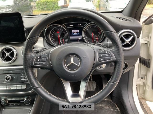 Mercedes Benz GLA-CLASS 2017-08 8562645-12