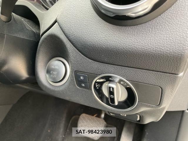 Mercedes Benz GLA-CLASS 2017-08 8562645-15