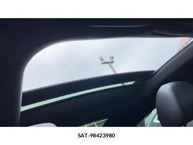 Mercedes Benz GLA-CLASS 2017-08 8562645-25