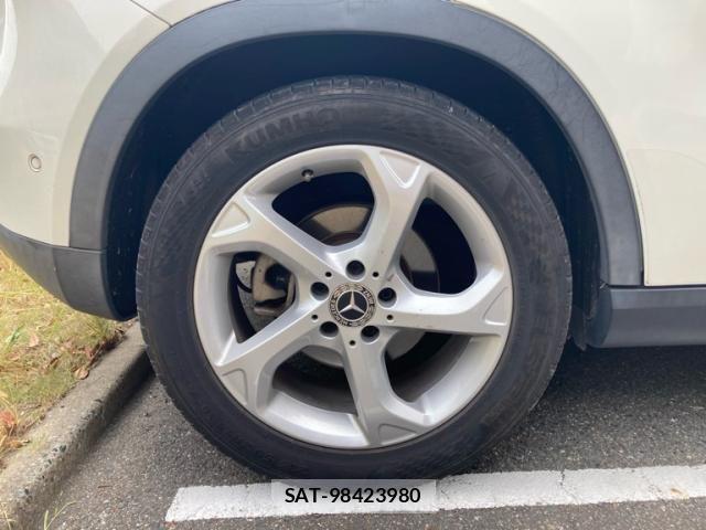 Mercedes Benz GLA-CLASS 2017-08 8562645-5
