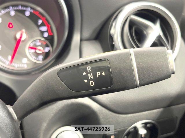 Mercedes Benz GLA-CLASS 2019-01 8627673-11