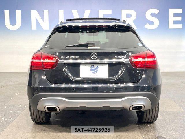 Mercedes Benz GLA-CLASS 2019-01 8627673-16