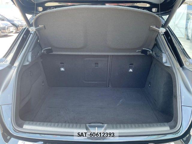 Mercedes Benz GLA-CLASS 2016-08 8627675-10