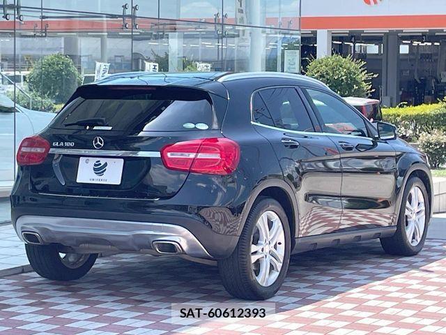 Mercedes Benz GLA-CLASS 2016-08 8627675-17