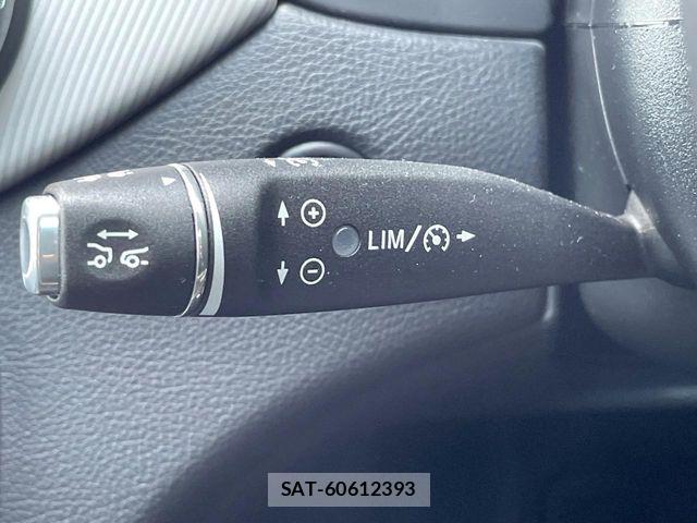 Mercedes Benz GLA-CLASS 2016-08 8627675-7