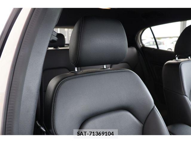 Mercedes Benz GLA-CLASS 2017-12 8660202-22