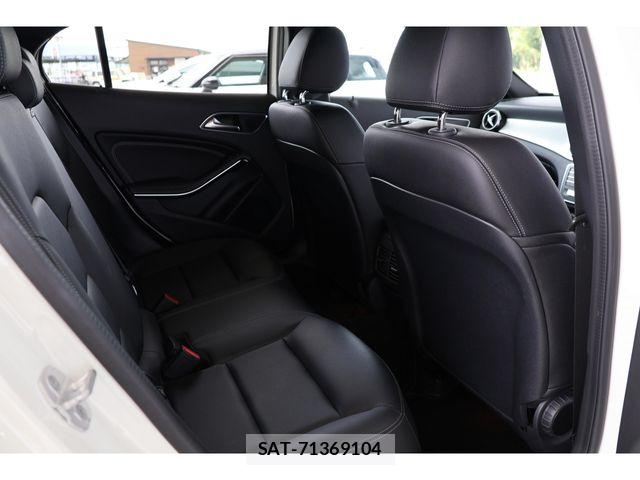 Mercedes Benz GLA-CLASS 2017-12 8660202-27