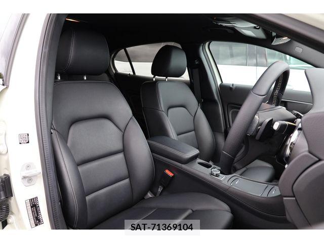 Mercedes Benz GLA-CLASS 2017-12 8660202-8