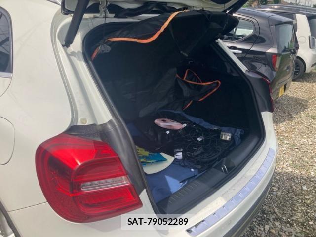 Mercedes Benz GLA-CLASS 2014-08 8660198-17
