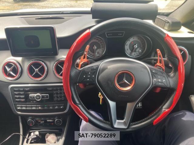 Mercedes Benz GLA-CLASS 2014-08 8660198-19