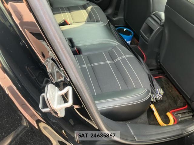 Mercedes Benz GLA-CLASS 2014-12 8660197-11