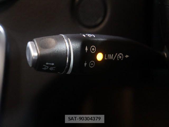 Mercedes Benz GLA-CLASS 2017-12 8666492-15