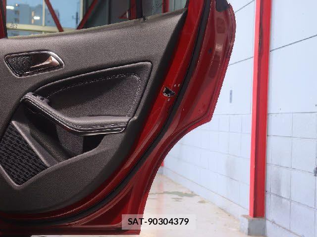 Mercedes Benz GLA-CLASS 2017-12 8666492-22