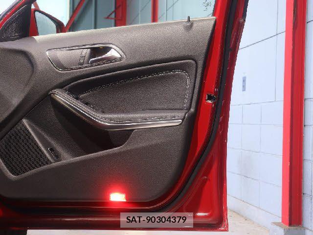 Mercedes Benz GLA-CLASS 2017-12 8666492-23